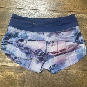 Lululemon speed shorts size 2 low rise 2.5 rise excellent